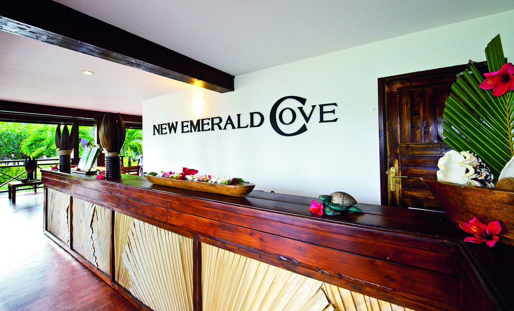 New Emerald Cove Hotel Baie Sainte Anne Exterior foto